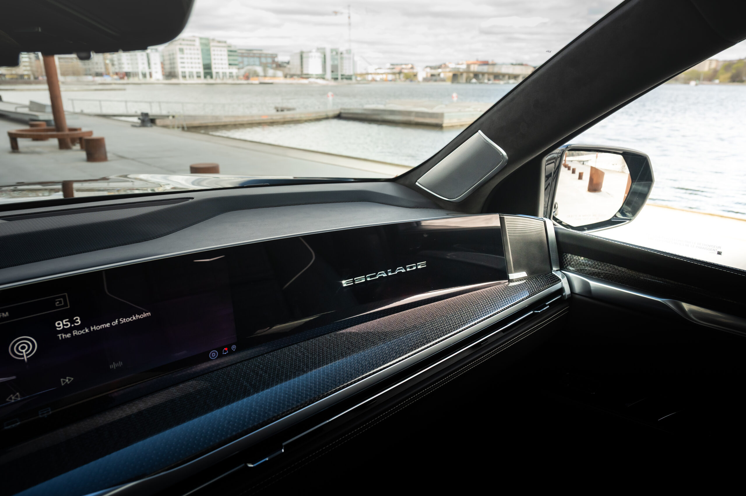cadillac escalade sport platinum 2026 interiör